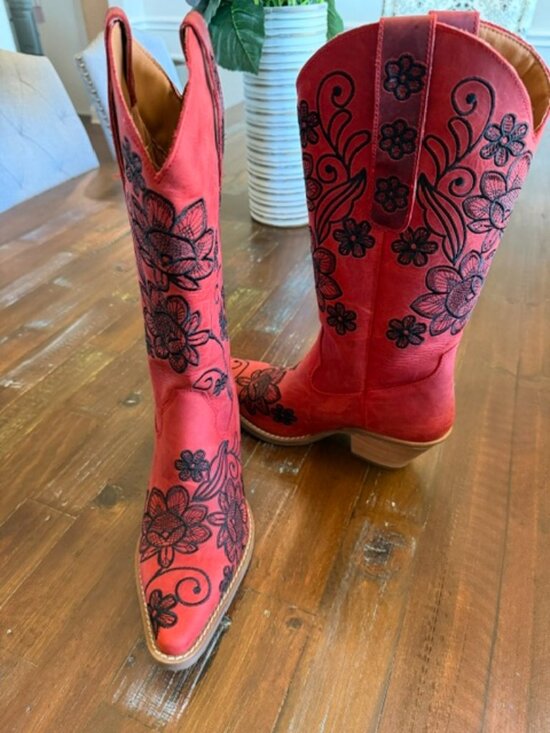 dingo Shoes - BEAUTIFUL, NEW Dingo Swing Leather Floral Embroidered Tall Western Boots-Size 7